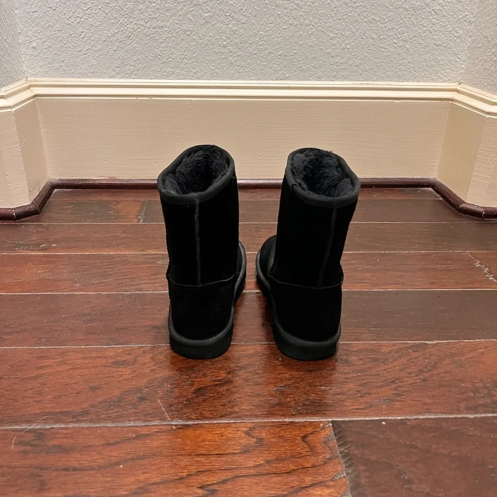Time and Tru Black Suede Ankle Booties